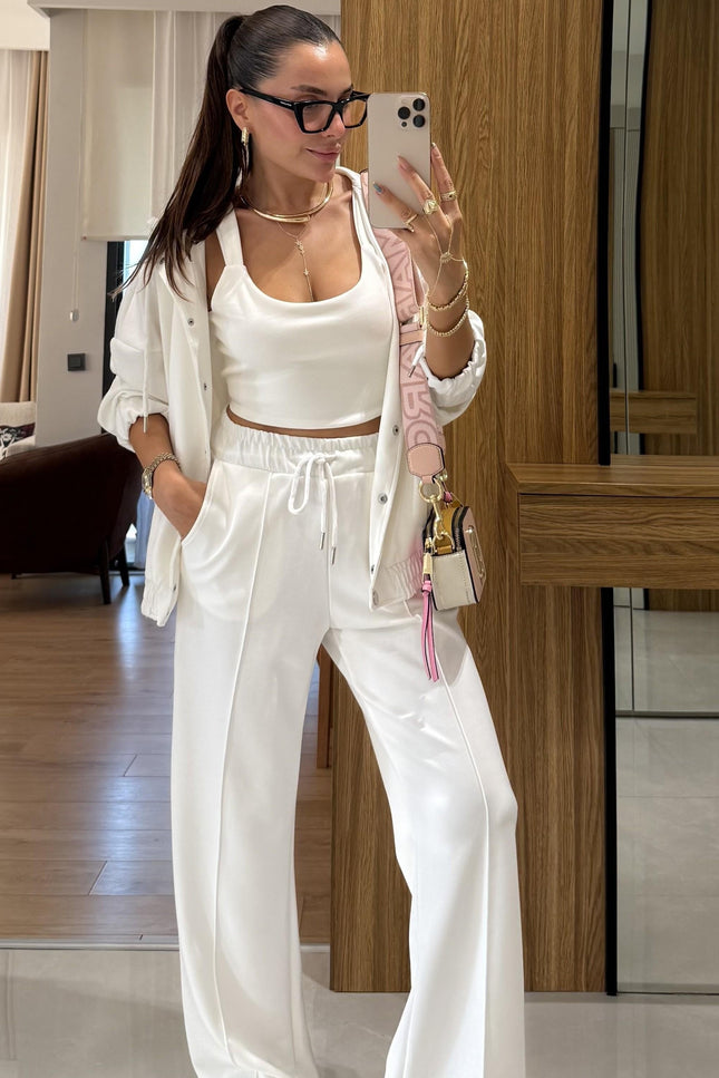 Walkman White Three-Piece Set